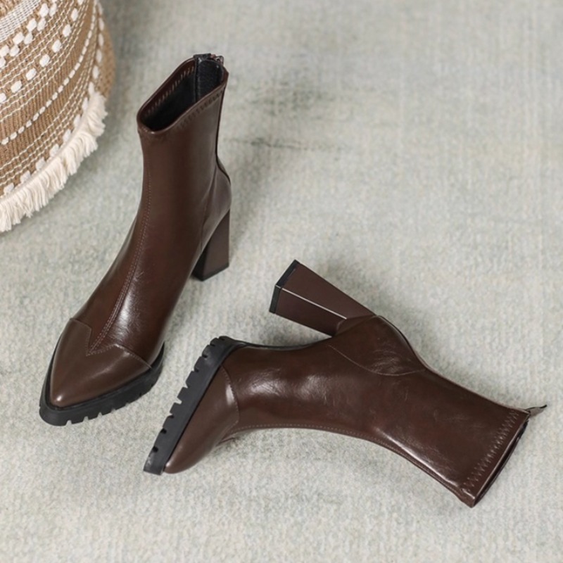 Pump Heel Block - Franse strakke laarzen met puntige neus